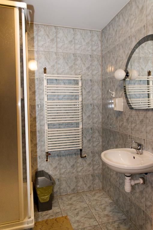 Uslugi Hotelarskie Las Vegas Miedzyrzec Podlaski Ruang foto